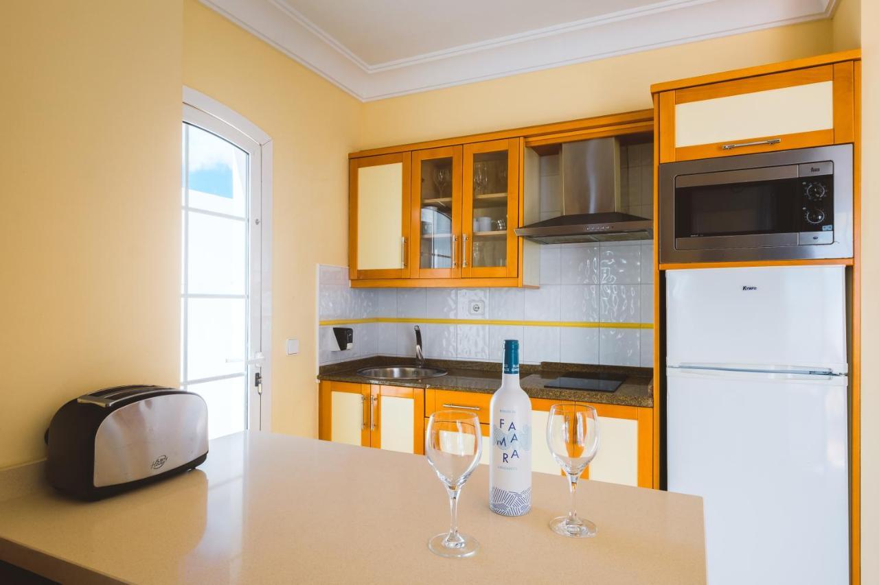 פלאיה בלנקה Apartamentos Livvo Coloradamar מראה חיצוני תמונה
