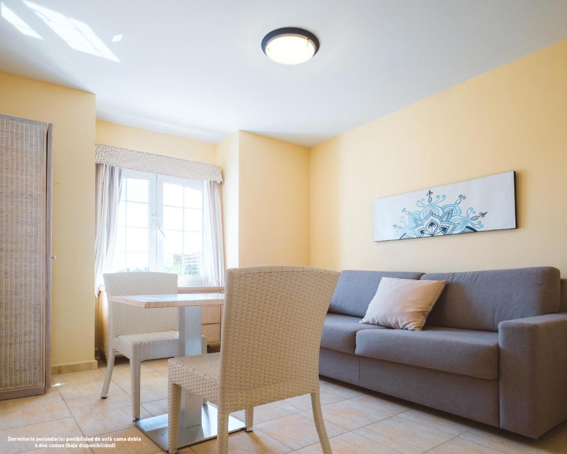 פלאיה בלנקה Apartamentos Livvo Coloradamar מראה חיצוני תמונה