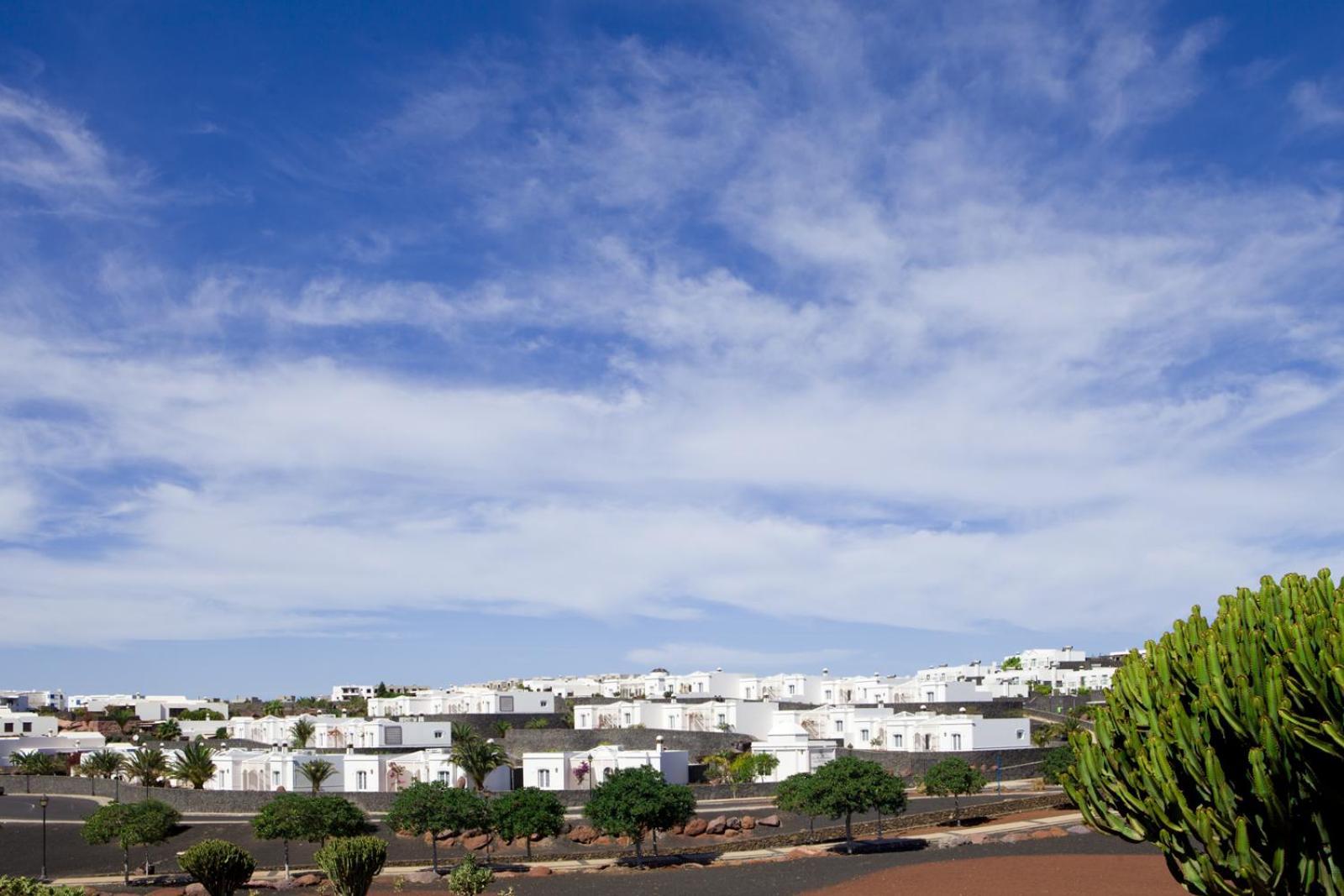 פלאיה בלנקה Apartamentos Livvo Coloradamar מראה חיצוני תמונה