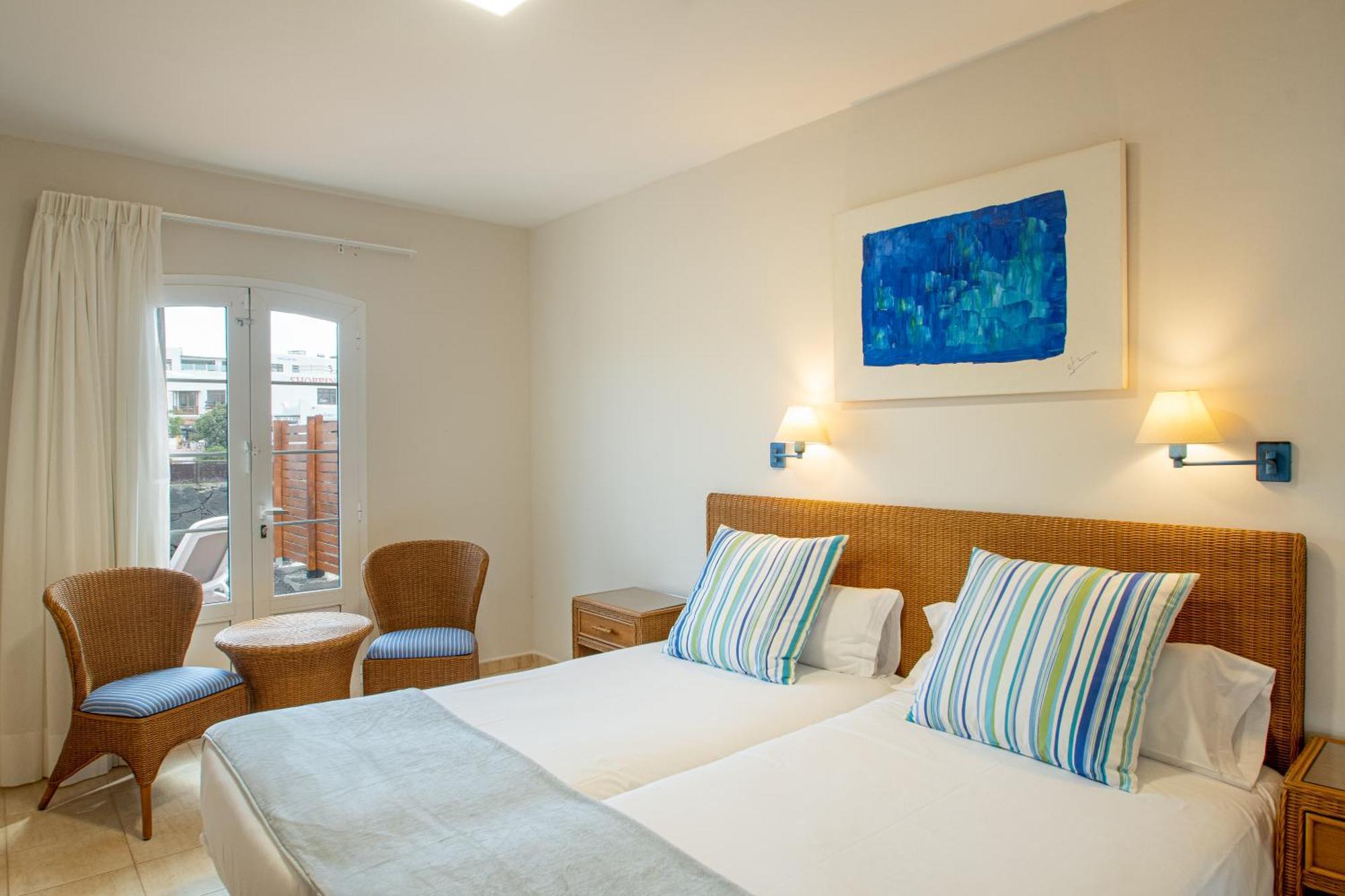 פלאיה בלנקה Apartamentos Livvo Coloradamar מראה חיצוני תמונה