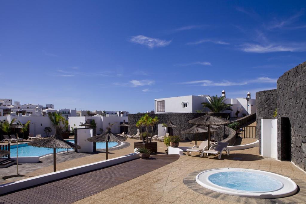פלאיה בלנקה Apartamentos Livvo Coloradamar מראה חיצוני תמונה
